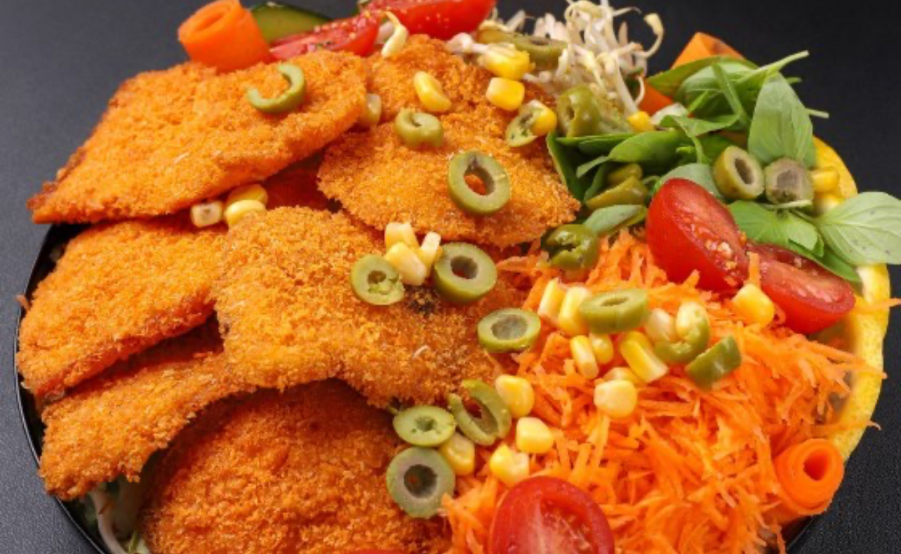 سالاد چیکن استریپس